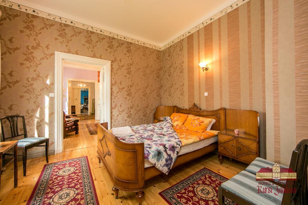 Hotel Kursi Hunting Manor Puurmani Zimmer foto